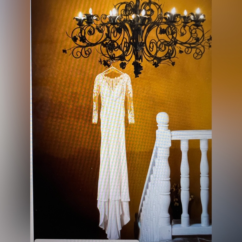 Eddie K size 2 wedding dress $500 or best offer!
